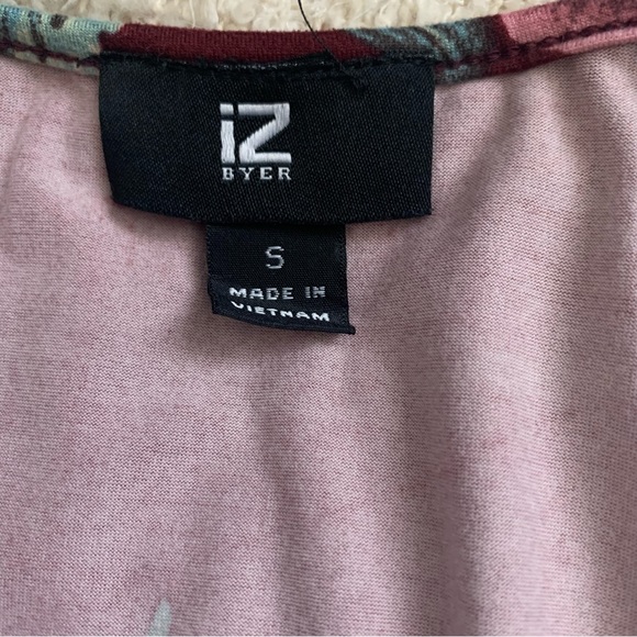 iZ Byer Burgundy Floral wrap top - Picture 6 of 8